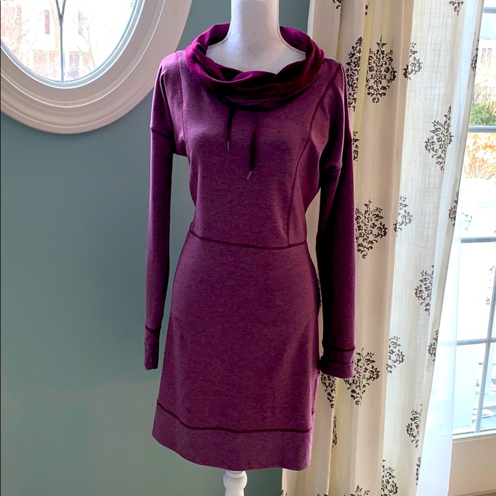 ZeroXposur Athletic Dress Size XL
